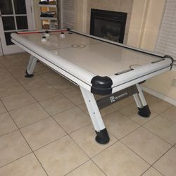 Air Hockey Table