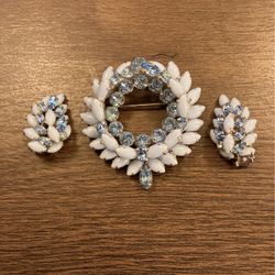 Rare Vintage 50’s Kramer Of New York Brooch And Clip Earring Set