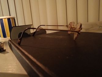 Cartier rimless glasses had them since 1989 vintage going to have to change lenses cuz these are prescribed for me I don't want him no more