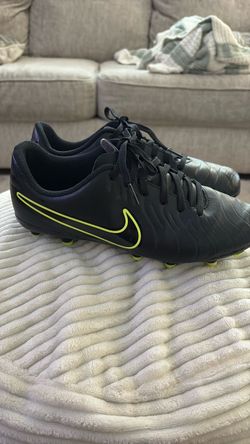 Nike Youth Soccer Shoes