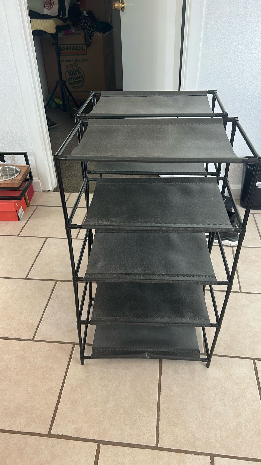 Shoe rack