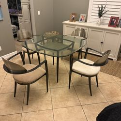 Modern Glass Dining Table + 4 Chairs – Excellent Condition