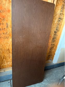 4 folding tables in good condition