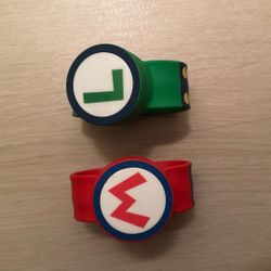 Universal studio Nintendo world power up band 2 pack