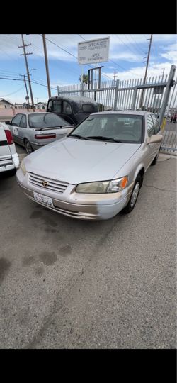 1998 Toyota Camry LE