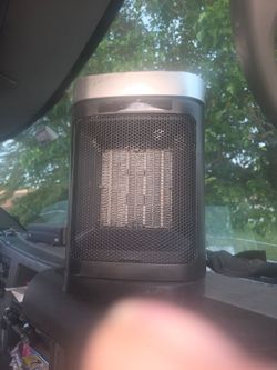 110 v Portable heater with remote