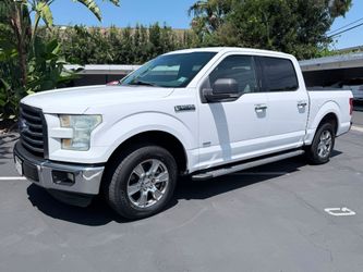 Ford F-150 XLT SuperCrew