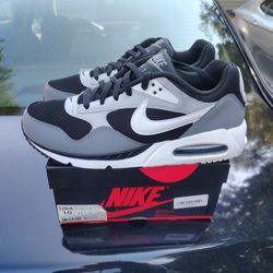$85 Local Pickup Nike Air Max Correlate Size 10.5 Replacement Box Worn 2 Times 