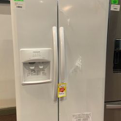 WHITE FRIGIDAIRE FRIDGE today LFSSTP ️🌟 BX