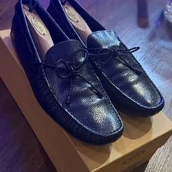Todd’s Gommino Driving Loafers Blue Leather Size 10.5 (US) / 9.5 (UK)