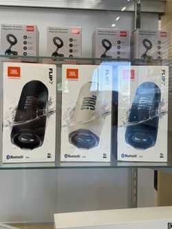 JBL - FLIP 7 Portable Waterproof And Drop-Proof Speaker (Brand New) Black