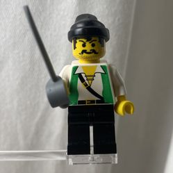 Lego Minifigure pi047 Pirate Green Vest 1996 Black Legs Bandana Red Beard Runner