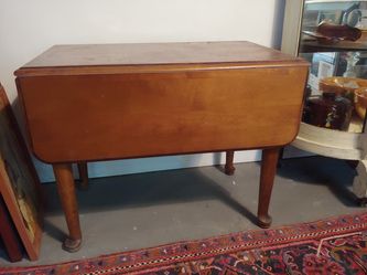 Maple drop left end table