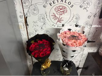 Ramo Buchon graduation bouquet