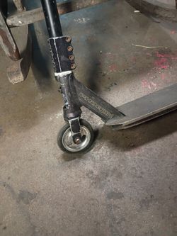 Phoenix reventon scooter