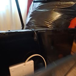 Tv 2 for 30  good Condition