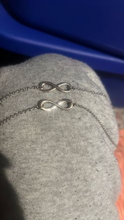 cute matching infinity bracket and necklace silver