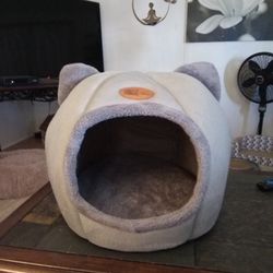 XLarge kitty house