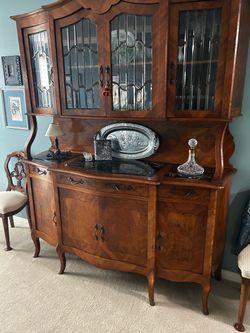 French provincial style buffet/hutch