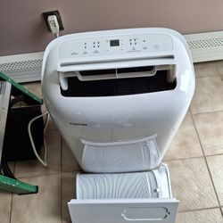 Air Conditioner,  Three In One with Dehumidifier,