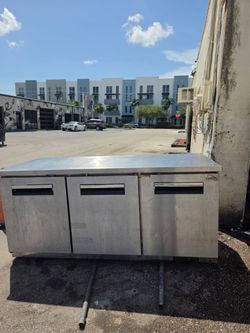 Yukon commercial  refrigerator