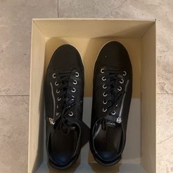 Lois Vuitton Shoes size 12