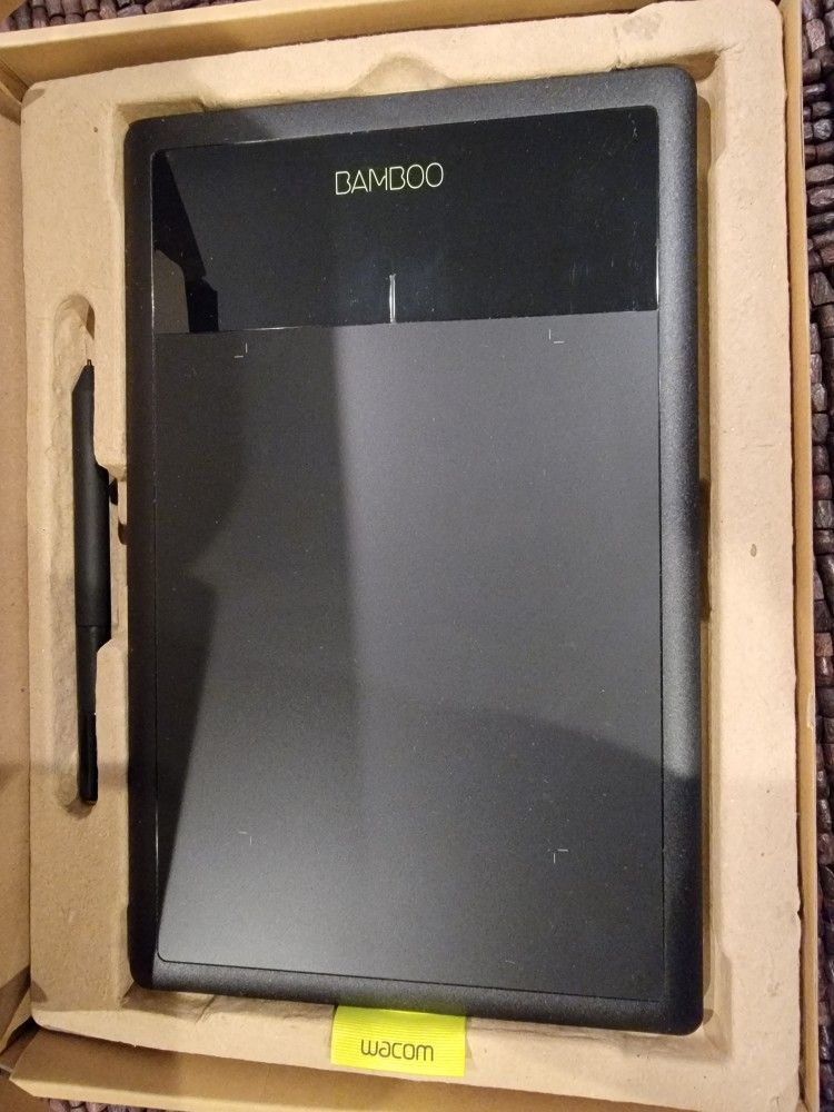BRAND NEW Wacom Pen Tablet BAMBOO CTL-470