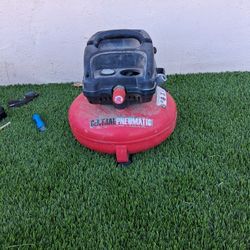 Central Pneumatic Air Compressor 