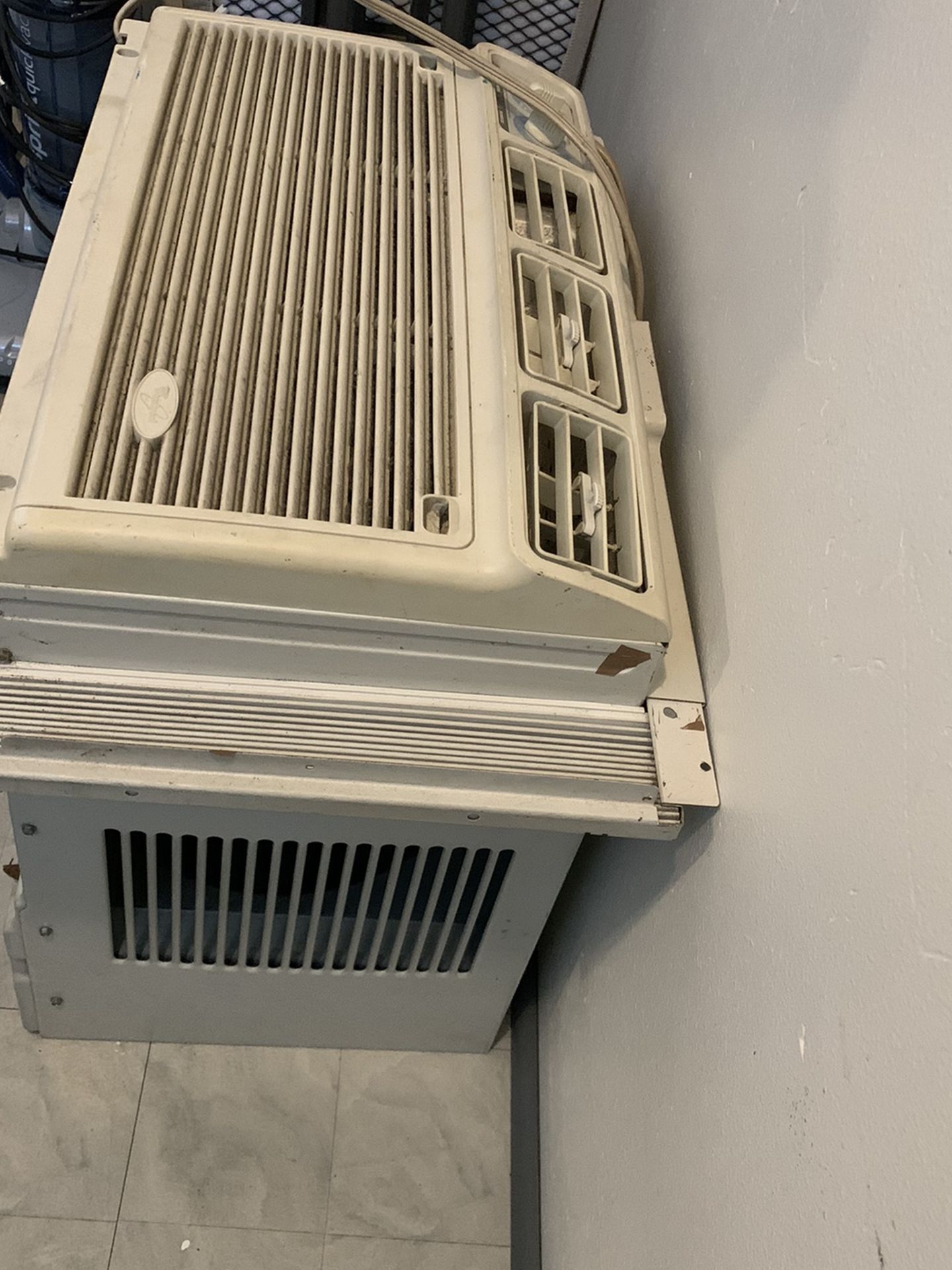 Free Air conditioner