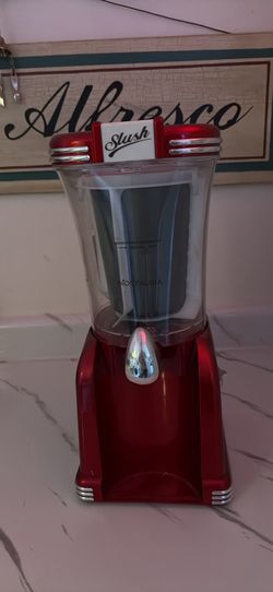 Slushy maker