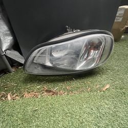 2022 Ford Transit Van Headlight 