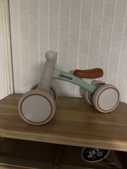 Kids balance bike