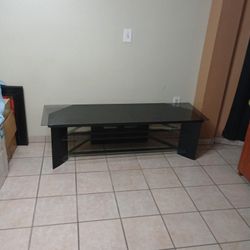 Entertainment Center 58' With Glass 