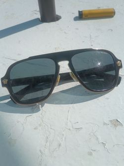 Versa e shades