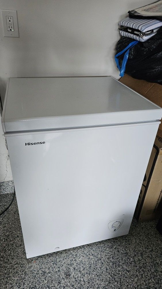 Deep Freezer Hi Sense