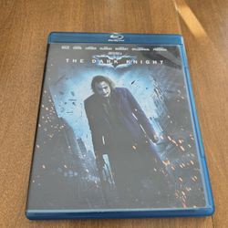 The Dark Knight (Blu-ray, 2008, 3-Disc Set) – Digital Copy & Bonus Features