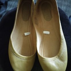 Leather Tan Flats Size: 11