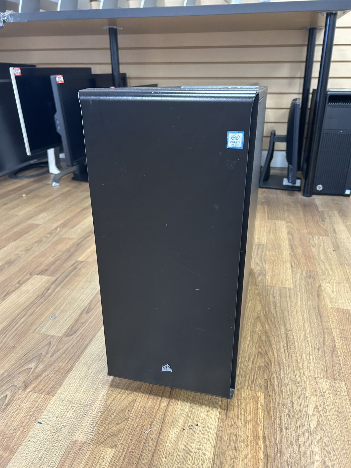 Asus Prime Gaming desktop computer core i7-7th gen 32GB RAM 2 hard drives (512GB SSD & 1TB HDD)