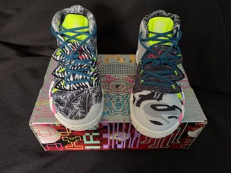 Brand New Kyrie Five Size 13