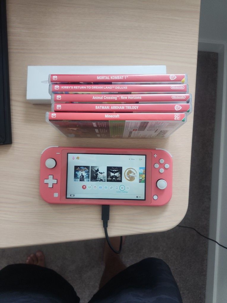 Nintendo Switch Lite PINK & Games 