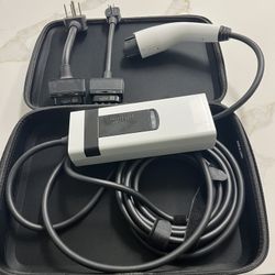 2024 Cadillac Lyriq Charger 