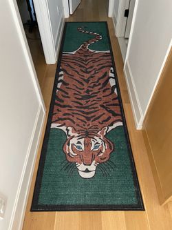 Tiger rug - runner - made by Ruggable