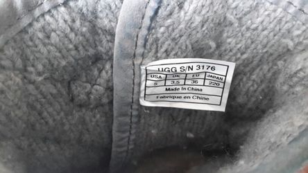 Ugg mountain quilted short boots