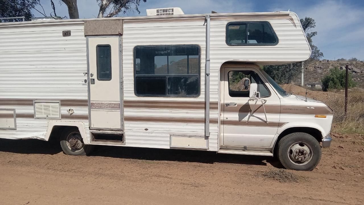 Perris ca Tommy Rv needs work