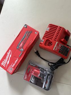 Milwaukee M12 Multi Tool Kit - Brand New