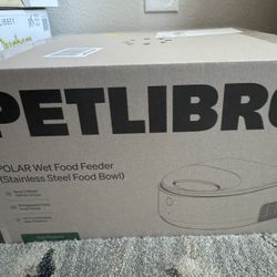 Wet Food Feeder