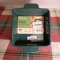 BRAND NEW Figmint 5x5 Stoneware Mini Baking Dish - Sage Green