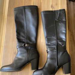 Women’s Leather Boots 
