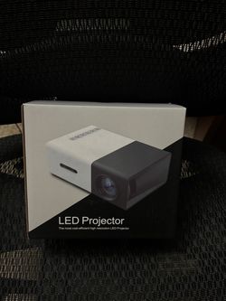Mini LED Projector in Box