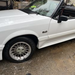 1990 Ford Mustang